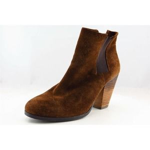 Vince Camuto Chelsea Boots Brown Leather Pull On Women Sz 8.5
